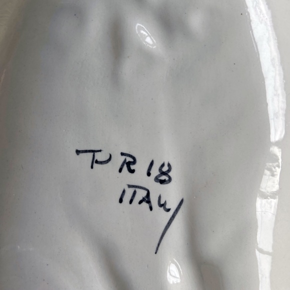 Hand Painted Ceramic Cat Wall Hanging Made in Italy - Picture 8 of 8